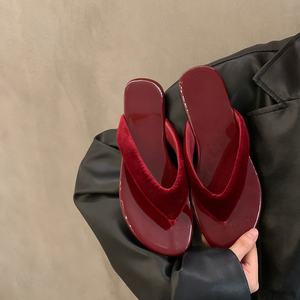 <b>flat</b>-bottomed slippers New style korean-style flip-flops for women's summer outerwear retro flip-flops with <b>pointed</b> <b>toes</b> - Product Image 4