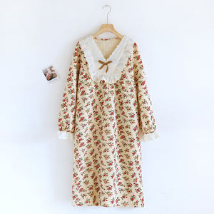 Cotton in hoa ren v-cổ Pajama nightdress Rose vườn in mùa đông nhiệt thoáng khí thời trang ngủ Ăn mặc - Product Image 3
