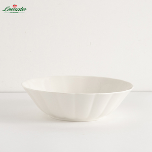 Assiettes élégantes en céramique gaufrée Nouvelle vaisselle écologique en porcelaine osseuse pour les boutiques de cadeaux Salles à manger Cafés - Product Image 5