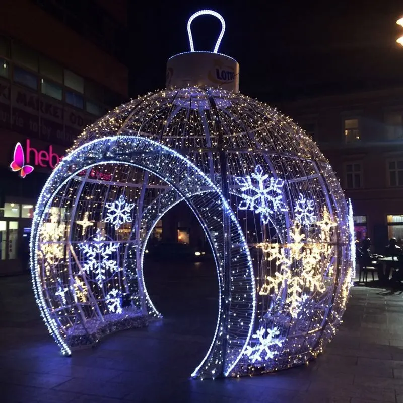 Zhongshan light decoration popular and colorful outdoor waterproof 3D led motif light decoration giant christmas ball