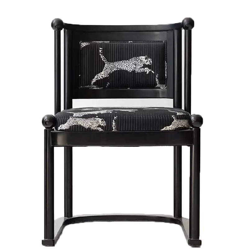 Французский средневековый стиль ваби-Саби дизайн из цельного дерева подлокотник леопардовый узор обеденный стул черный