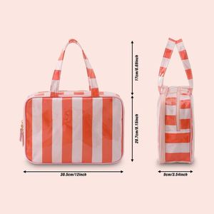 กระเป๋าเครื่องสำอาง PVC กันน้ำขนาดใหญ่แบบกำหนดเอง หลายชั้น พร้อมซิปและหูหิ้วนุ่ม สำหรับจัดเก็บเครื่องสำอาง เหมาะสำหรับผู้หญิงเดินทาง - Product Image 2