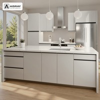 Meuble de cuisine sur mesure haute brillance, aménagement moderne avec îlot, fournitures pour projets résidentiels, boîtes en panneaux de particules et tiroirs à fermeture amortie