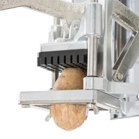 Commerciële aluminium handmatige friet snijmachine met tandwielmechanisme voor aardappelchips, geschikt voor voedsel, groenten, fruit en restaurantgebruik.