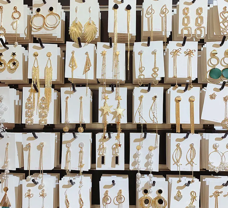 عينة مجانية من أقراط الأذن المحببة بدون أي خصم, المجوهرات تشكيلة متنوعة من الدستة من الأقراط العصرية