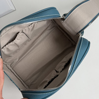 Sac de beauté cosmétique portable de voyage de grande capacité pratique à la mode en cuir PU de haute qualité avec fermeture éclair