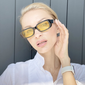 Gafas de sol Longying Retro Cat Eye con montura negra, lentes de PC con protección UV400 para mujer, protección solar, viajes, conducción, moda. - Product Image 1