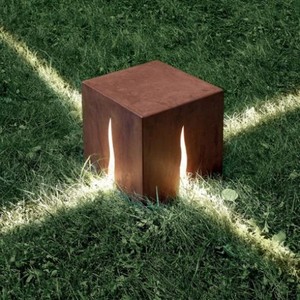 Lampes de couleur orange-brun sans entretien avec éclairage en métal Corten pour extérieur ou intérieur - Product Image 4