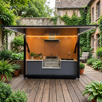 Cuisine extérieure de luxe avec four à pizza, conteneur de cuisine en acier, meuble de jardin