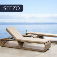 Chaise longue de piscine portable en métal et rotin moderne de haute qualité, résistante aux UV, avec boîte de rangement, pour villa