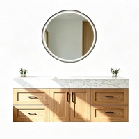 Meuble de salle de bain moderne de luxe avec niche encastrée pleine hauteur, comptoir en marbre suspendu au mur