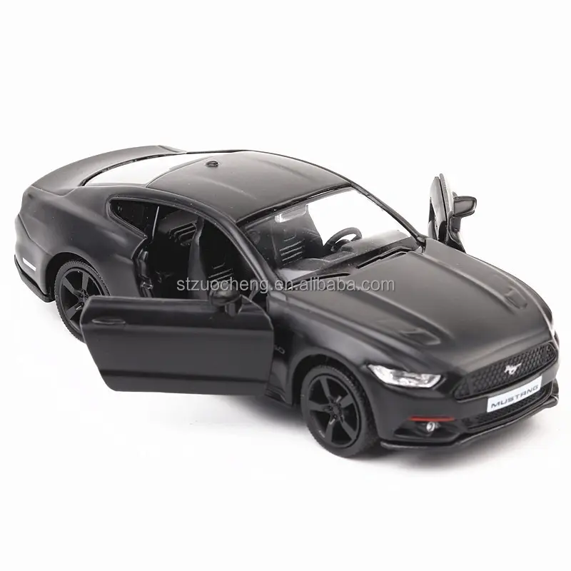 Mustangas de alumínio para parte de trás, 1:36, porta aberta, miniatura, modelo de carro de liga de luxo