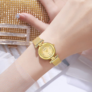 <span class=keywords><strong>Orologio</strong></span> da <span class=keywords><strong>Donna</strong></span> con <span class=keywords><strong>Cinturino</strong></span> in Maglia d'<span class=keywords><strong>Acciaio</strong></span> Inossidabile, Quadrante Rotondo Dorato di Lusso, <span class=keywords><strong>Orologio</strong></span> da Polso al Quarzo per Studentesse - Product Image 2