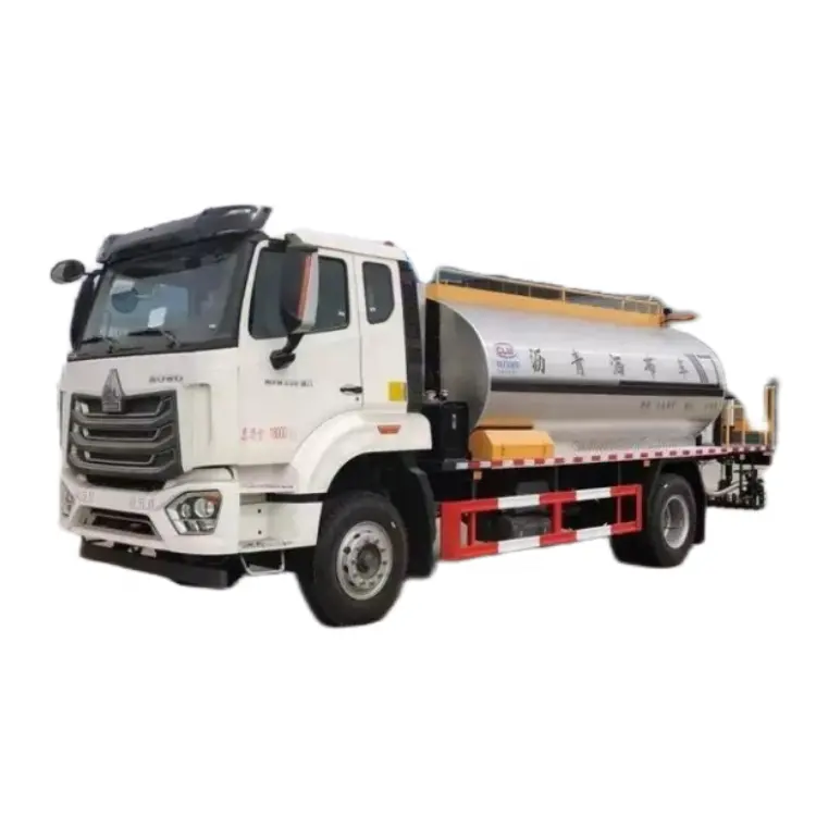 HOWO bitumen truk penyemprot aspal truk distributor aspal 4X2 untuk dijual