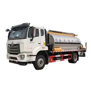 HOWO betume pulverização caminhão Asfalto distribuidor caminhão 4X2 estrada asfalto pavimentadora caminhão para venda