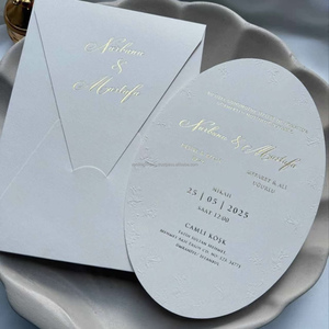 Carte d'invitation de mariage ovale élégante, dorée à chaud, avec monogramme, luxe, impression personnalisée, papier épais - Product Image 1