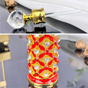 Flacon de parfum rechargeable en verre doré sculpté <span class=keywords><strong>creux</strong></span> de style victorien de 12 ml, idéal pour les voyages et comme cadeau - Product Image 4