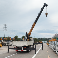 Grue de camion télescopique lourde de 12 tonnes, double commande, pompe hydraulique, hauteur de levage de 21 m, moteur et engrenages JIUBANG pour la construction