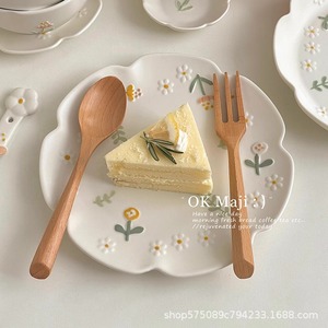 <b>Ceramic</b> <b>Plate</b> Round Flower Pattern For Dessert Fruit Serving Party Use - Product Image 3