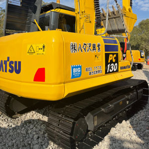 Excavadora Usada Komatsu PC130 8 13T Cummins, Pocas Horas, Bien Mantenida, Modelo 2024 para Contratistas de Movimiento de Tierras e Infraestructura - Product Image 1