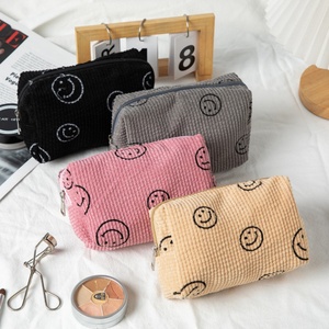 Logotipo personalizado de fábrica Impresión de cara sonriente Artículos de tocador con cremallera portátil Bolsa de maquillaje de viaje multifunción Bolsa de cosméticos de pana - Product Image 5