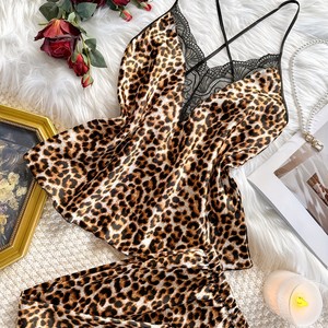 Set <span class=keywords><strong>Pigiama</strong></span> Donna Traspirante con Scollo a V, Primaverile e Autunnale, Due Pezzi, Canotta e Pantaloni, Sexy Stampa Leopardata - Product Image 3