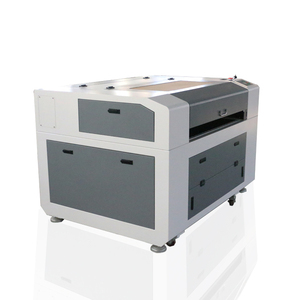 Graveur laser FL-690 avec zone de travail de 600*900 mm, table à couteaux motorisée en aluminium alvéolé FL-690 Graveur laser - Product Image 2