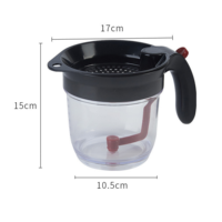 Filtre à huile de soupe pour la cuisson Filtre à graisse Séparateur de filtration Bouillon de cuisine Sac de graisse Entonnoir en maille Écumoire Système de stock Pichet