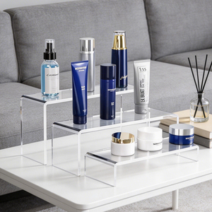 Exhibidor Acrílico Transparente Personalizado <span class=keywords><strong>de</strong></span> 3 Niveles, Organizador <span class=keywords><strong>de</strong></span> Escritorio para Cosméticos, Perfumes y Coleccionables - Product Image 2