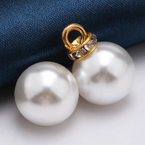 Vente en gros de haute qualité bouton pull chemise robe de mariée fantaisie tige élégante ronde blanche décorative couleur perle bouton - Product Image 5
