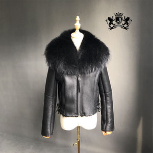 Giacca da Donna in Vera Pelle di Montone Cappotto con Vera Pelliccia di Procione Cappotto Invernale da Donna in Pelliccia Giacca in Pelle - Product Image 6