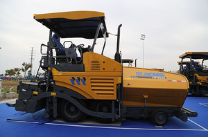 Pavimentadora <span class=keywords><strong>de</strong></span> <span class=keywords><strong>Asfalto</strong></span> <span class=keywords><strong>de</strong></span> Alto Rendimiento RP603L con Sistema <span class=keywords><strong>de</strong></span> Alimentación Independiente por Ruedas, Maquinaria <span class=keywords><strong>para</strong></span> la Construcción <span class=keywords><strong>de</strong></span> Carreteras - Product Image 3