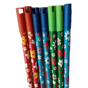 Manche <span class=keywords><strong>de</strong></span> balai, pelle et serpillière en PVC 120*2.2CM pour usage domestique, avec manche en bois pour outils <span class=keywords><strong>de</strong></span> nettoyage des sols à usage domestique - Vente en gros à prix abordable - Product Image 4