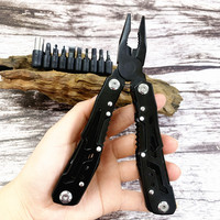 Pince multifonctionnelle Pince à couteau de poche pliante 13 en 1 Pince multi-outils Pince multi-outils d'extérieur avec multi-tournevis