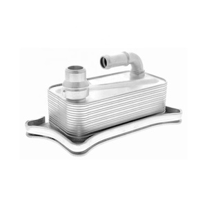 Refroidisseur d'huile pour <span class=keywords><strong>Audi</strong></span> A4 A5 A6 A8 Q7 S4 S5 S6 <span class=keywords><strong>S8</strong></span> 2012-2023 Compatible avec Mahle CLC337000S OE 06E117021J 06E117021M - Product Image 1