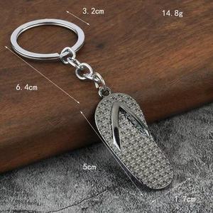 <span class=keywords><strong>Porte</strong></span>-clés mousqueton vintage en alliage de zinc, design créatif en forme de tongs, pendentif dessin animé mignon, léger, en métal, petit <span class=keywords><strong>cadeau</strong></span> tendance - Product Image 6