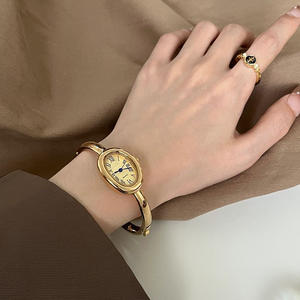 <span class=keywords><strong>Orologio</strong></span> da <span class=keywords><strong>Donna</strong></span> di Alta Qualità in Acciaio Inossidabile Dorato, Movimento al Quarzo, Impermeabile, Cassa e Cinturino in Lega, <span class=keywords><strong>Orologio</strong></span> Femminile alla Moda - Product Image 5