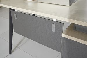 Scrivania per Computer con Finitura in Melamina e Gambe in Metallo per Casa o Ufficio con Piedistallo Mobile - Product Image 5