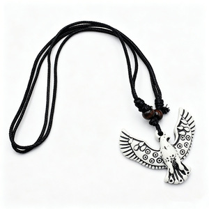 Halskette mit geflügeltem Adler-Anhänger aus Harz, schwarzes geflochtenes Seil, Schmuck für Männer und Frauen, Großhandel - Product Image 5
