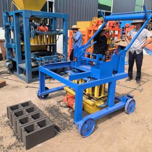 <span class=keywords><strong>Machine</strong></span> <span class=keywords><strong>de</strong></span> ponte mobile diesel QT4-45 utilisée <span class=keywords><strong>Machine</strong></span> <span class=keywords><strong>de</strong></span> fabrication <span class=keywords><strong>de</strong></span> blocs creux et <span class=keywords><strong>de</strong></span> briques pour le moulage <span class=keywords><strong>de</strong></span> briques <span class=keywords><strong>de</strong></span> sable en béton - Product Image 6