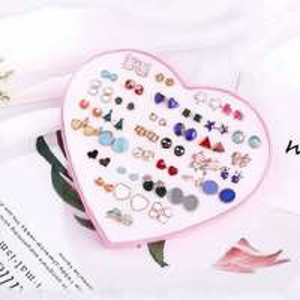 Vendita calda di tendenza gotico croce fiocco orecchini di perle per le donne stile religioso materiale principale ottone per feste all'ingrosso - Product Image 1