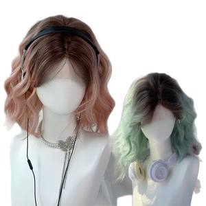 Perruque Courte Bouclée pour Femme de Marques Nationales, Cheveux Synthétiques Kanekalon, Couleur Dégradée, Boucles Printanières, Couverture Complète Naturelle - Product Image 2