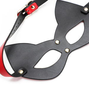 Antifaz Erótico de Cuero Rojo Estilo Gato para Juegos de Rol para Adultos - Product Image 5