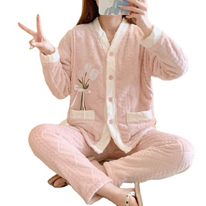 Set <span class=keywords><strong>Invernale</strong></span> <span class=keywords><strong>da</strong></span> Donna in Velluto Corallo, Spesso e Isolante, <span class=keywords><strong>Abbigliamento</strong></span> Casual per <span class=keywords><strong>Casa</strong></span> in Flanella - Product Image 1