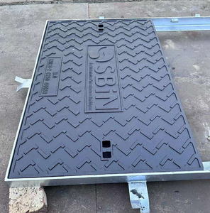 Couvercle de trou d'homme télécom en <span class=keywords><strong>fonte</strong></span> ductile le plus vendu du Nigeria C250 Capacité de charge 630*1500mm Noir EN124 Standard - Product Image 5