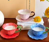 Ensemble de tasses en céramique à motif de fleurs de coquelicot modernes avec décoration sous glaçure, résistant au micro-ondes et aux hautes températures, en stock