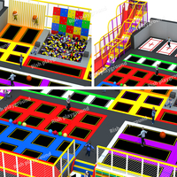 Équipement d'aire de jeu Rish équipé d'un trampoline intérieur et d'un terrain de jeu Sets de balançoire douce Expérience