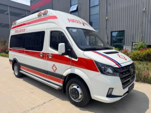 Ambulanza JMC con Tetto Alto per Monitoraggio Manuale, Nuovo Veicolo Diesel per Trasporto Medico d'Emergenza, Completamente Attrezzato, 150km/h EURO 5 - Product Image 2