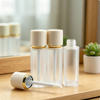 Tube de brillant à lèvres givré jaune clair vide en gros, 4 ml, avec logo personnalisé, emballage cosmétique