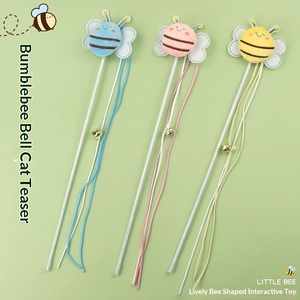 Jouet interactif pour chat en peluche en forme de petite abeille ronde et dodue, pour usage intérieur, vente en gros d'articles pour animaux de compagnie - Product Image 1